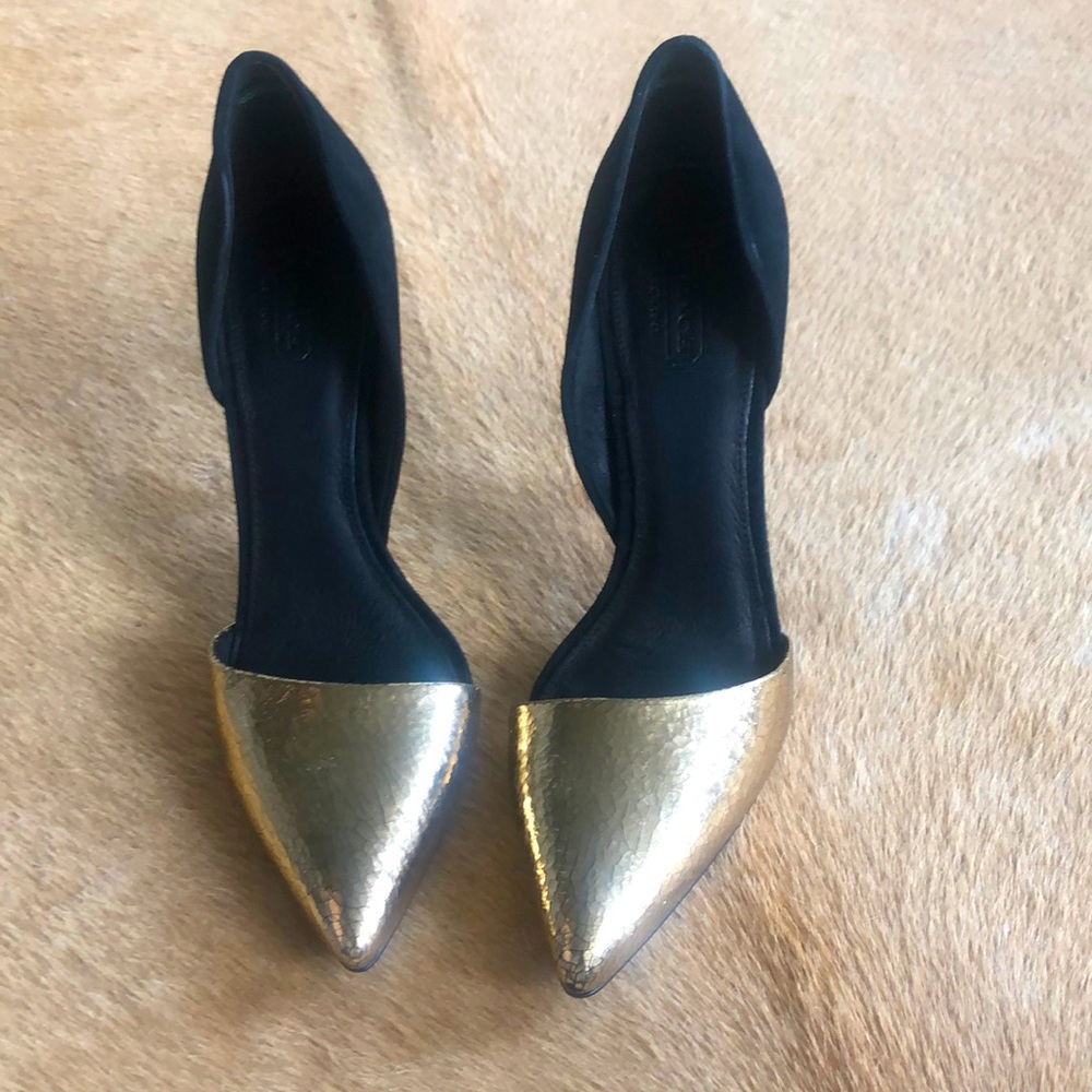 Gold cracked leather and black suede Calvin Klein pumps